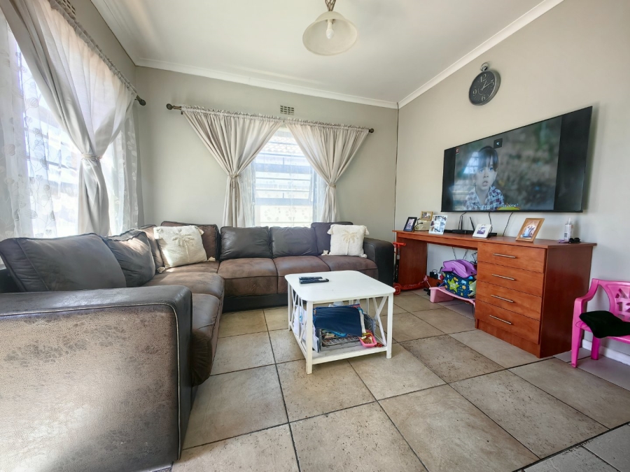 To Let 2 Bedroom Property for Rent in Bay View Western Cape